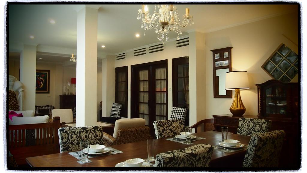 باندونج Ciwulan 36 Guest House المظهر الخارجي الصورة