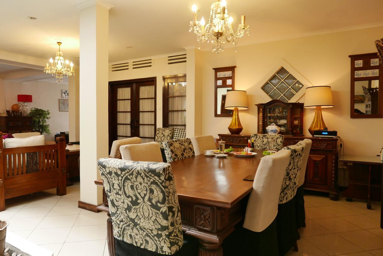 باندونج Ciwulan 36 Guest House المظهر الخارجي الصورة