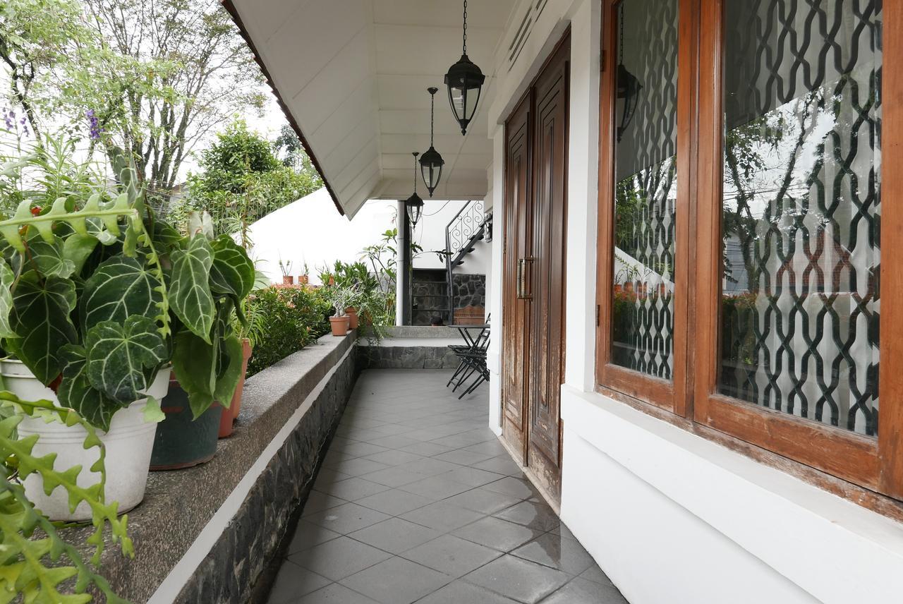 باندونج Ciwulan 36 Guest House المظهر الخارجي الصورة